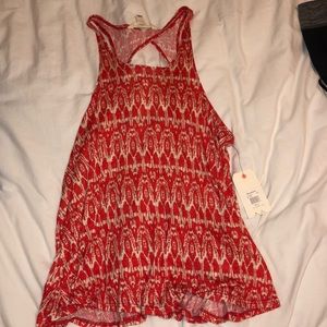 s red & white patterned billabong tanktop
